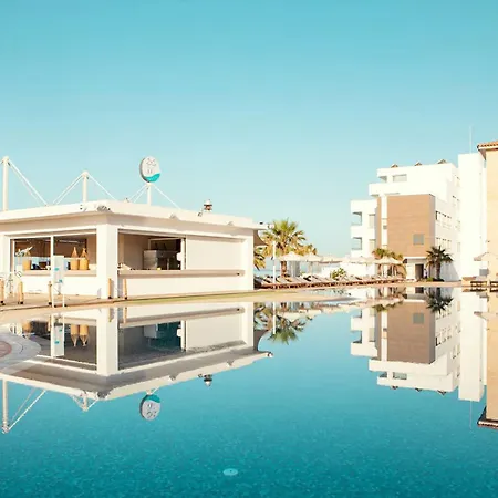 Piere - Anne Beach Hotel-3