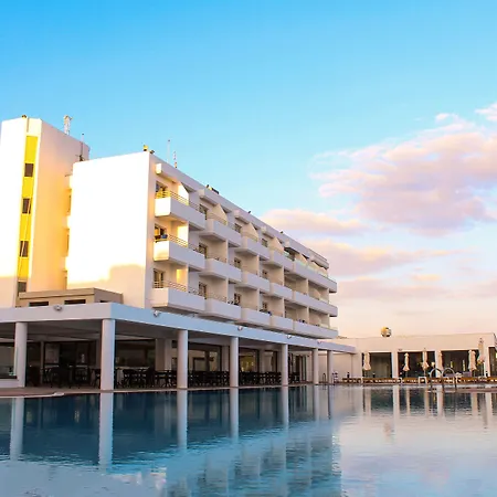 Piere - Anne Beach Hotel-2